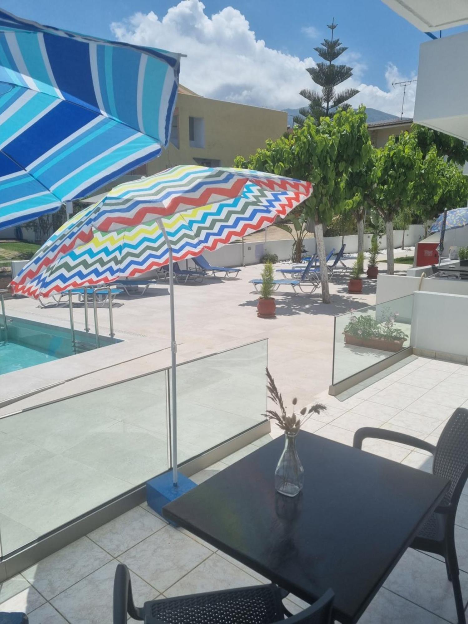 Leonidas Studios & Apartments Georgioupoli Buitenkant foto